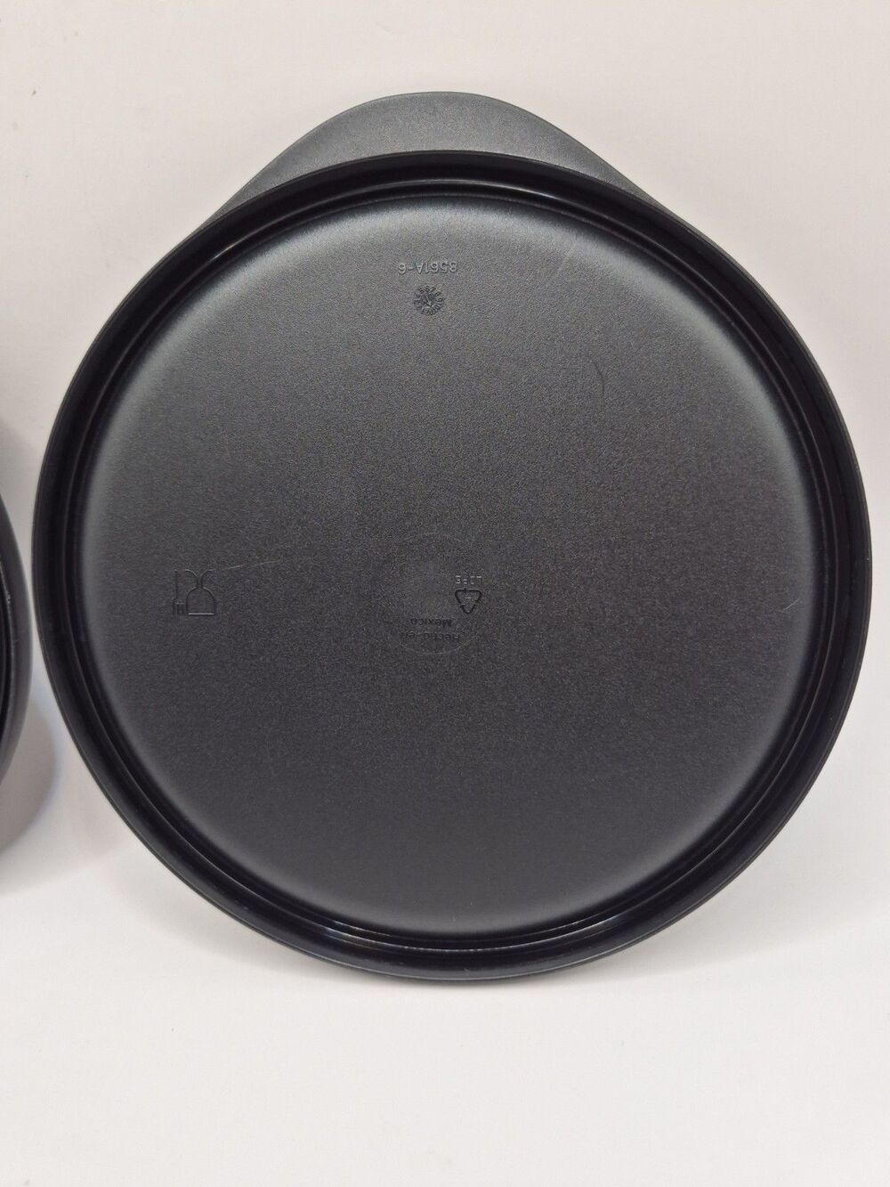 Tupperware Basic Black Round Stacking Canisters 2.1L Lot Of 2 #8559A - Picture 13 of 16